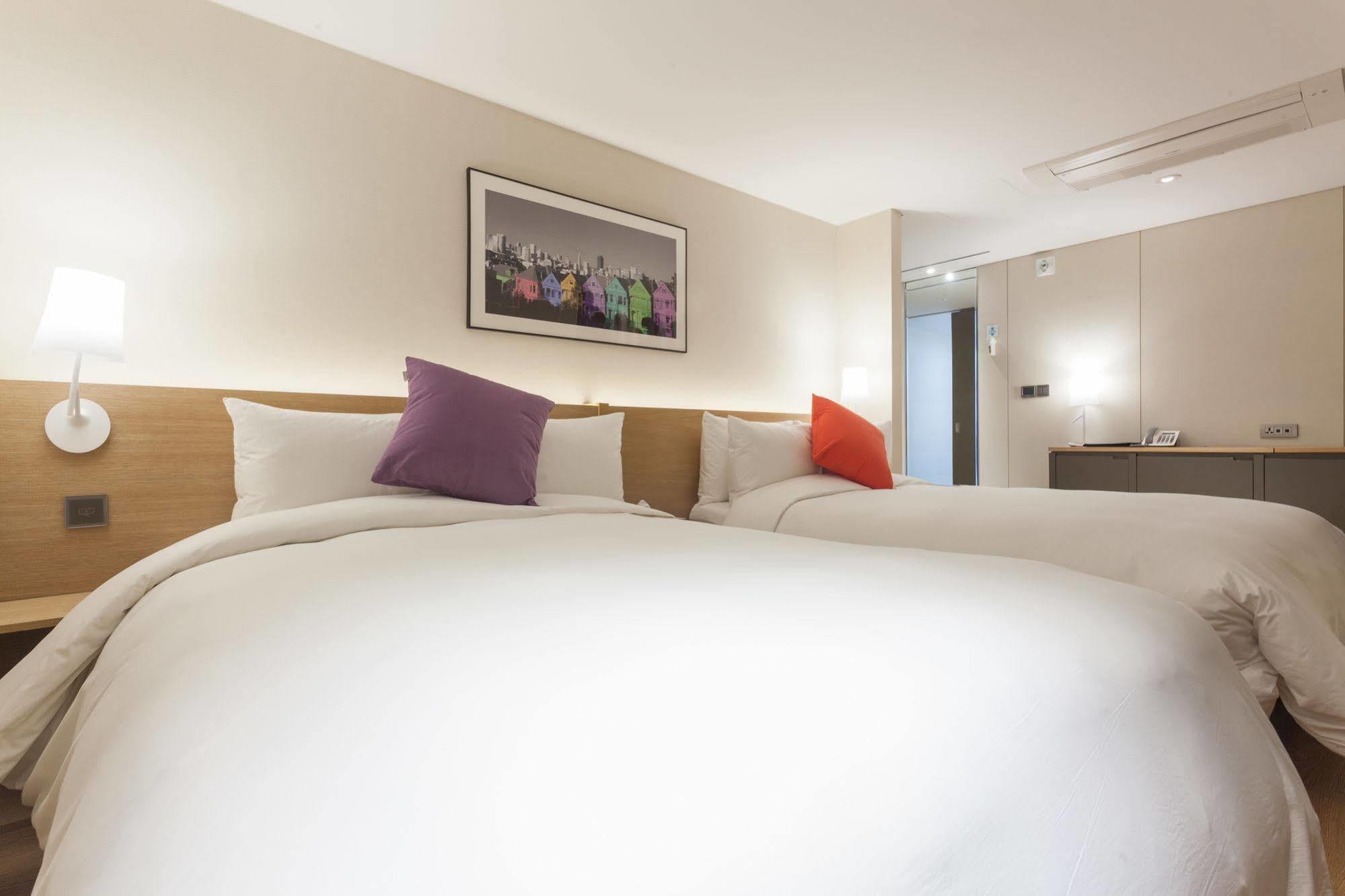 Innostay Hotel 3*
